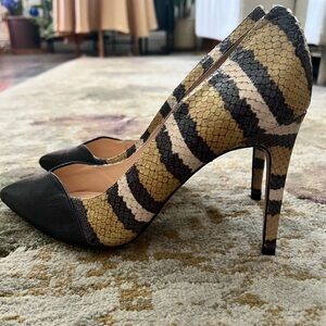 Brand new ✨ Lucy Choi London ✨ sexy yellow snake skin design heels